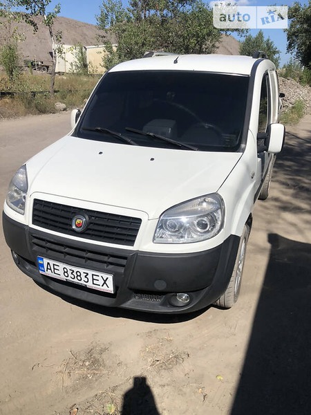 Fiat Doblo 2008  випуску Дніпро з двигуном 1.3 л дизель мінівен механіка за 3900 долл. 