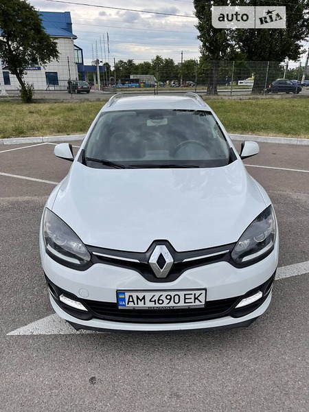 Renault Megane 2015  випуску Житомир з двигуном 1.5 л дизель універсал механіка за 8900 долл. 
