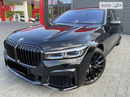 BMW 760 2020  випуску Київ з двигуном 6.6 л бензин седан автомат за 102000 долл. 