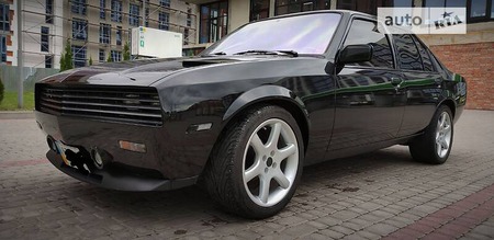 Opel Rekord 1982  випуску Івано-Франківськ з двигуном 2 л бензин седан механіка за 4700 долл. 