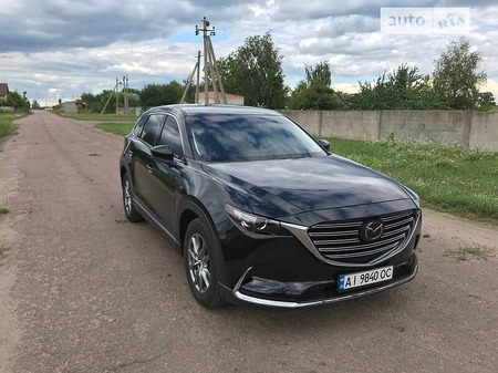 Mazda CX-9 2019  випуску Київ з двигуном 2.5 л бензин позашляховик  за 26300 долл. 