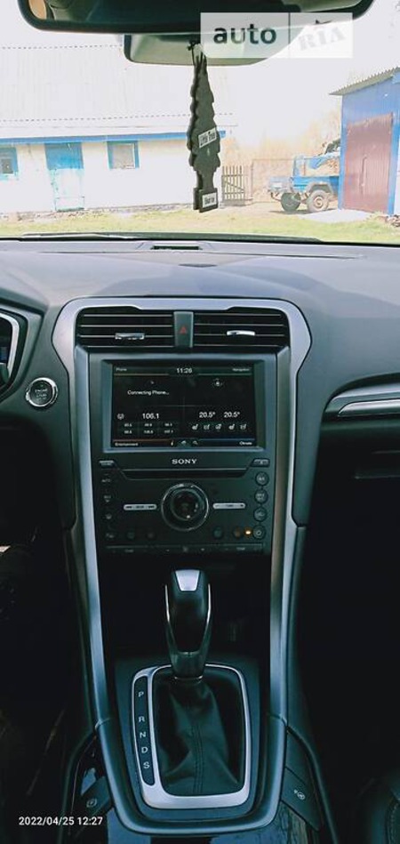Ford Fusion 2015  випуску Черкаси з двигуном 2 л бензин седан автомат за 15500 долл. 
