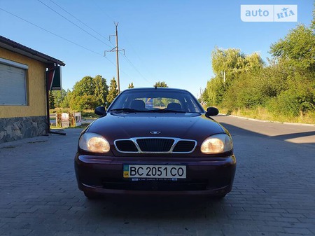 Daewoo Lanos 2008  випуску Львів з двигуном 1.5 л  седан механіка за 2350 долл. 