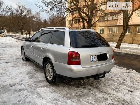 Audi A4 Limousine 2001  випуску Ужгород з двигуном 1.9 л  універсал механіка за 3850 долл. 