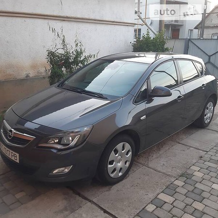 Opel Astra 2010  випуску Ужгород з двигуном 1.4 л бензин хэтчбек механіка за 8000 долл. 