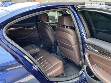 BMW 520 2017  випуску Дніпро з двигуном 2 л дизель седан автомат за 32900 долл. 