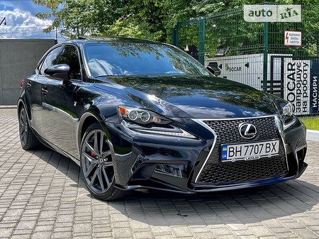 Lexus IS 200t 2015  випуску Одеса з двигуном 2 л бензин седан автомат за 19900 долл. 