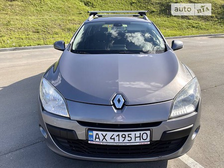 Renault Megane 2010  випуску Київ з двигуном 1.5 л дизель універсал автомат за 7900 долл. 