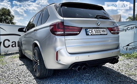 BMW X5 M 2016  випуску Чернівці з двигуном 4.4 л бензин позашляховик автомат за 54000 долл. 