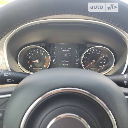 Jeep Compass 2019  випуску Дніпро з двигуном 2.4 л  позашляховик автомат за 15700 долл. 