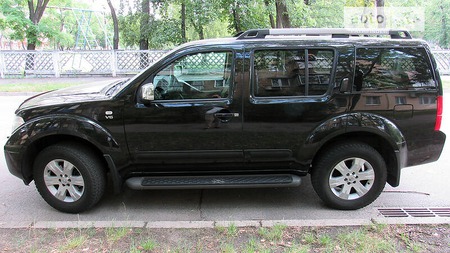 Nissan Pathfinder 2007  випуску Київ з двигуном 4 л бензин позашляховик автомат за 12000 долл. 