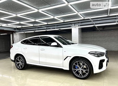 BMW X6 2022  випуску Київ з двигуном 3 л дизель позашляховик автомат за 87500 долл. 