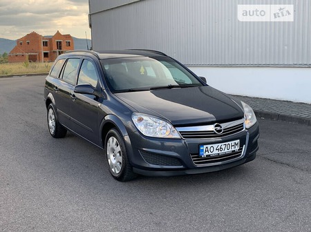 Opel Astra 2008  випуску Ужгород з двигуном 1.3 л дизель універсал механіка за 4500 долл. 