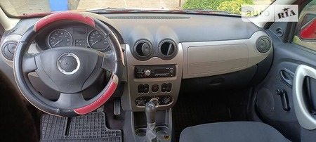 Dacia Sandero 2009  випуску Ужгород з двигуном 1.4 л бензин хэтчбек механіка за 4500 долл. 