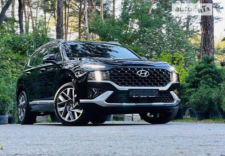 Hyundai Santa Fe 2021  випуску Київ з двигуном 2.4 л бензин позашляховик автомат за 36999 долл. 