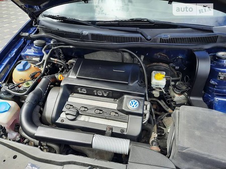 Volkswagen Golf 2000  випуску Полтава з двигуном 1.6 л бензин хэтчбек механіка за 4600 долл. 