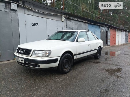 Audi 100 1992  випуску Київ з двигуном 2.6 л  седан автомат за 1800 долл. 