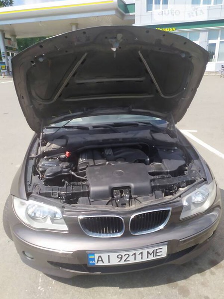 BMW 120 2006  випуску Київ з двигуном 2 л бензин хэтчбек механіка за 5500 долл. 