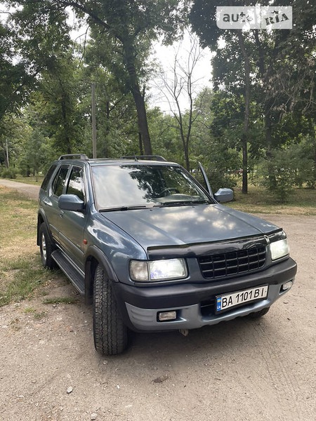 Opel Frontera 1999  випуску Кропивницький з двигуном 3.2 л  позашляховик автомат за 7000 долл. 