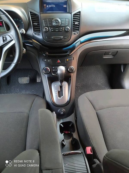 Chevrolet Orlando 2013  випуску Львів з двигуном 2 л дизель мінівен автомат за 11700 долл. 
