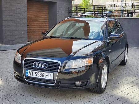 Audi A4 Limousine 2004  випуску Івано-Франківськ з двигуном 1.6 л бензин універсал механіка за 5250 долл. 