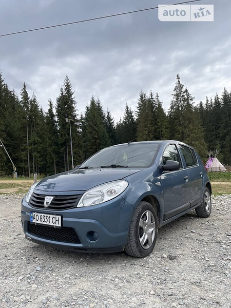 Dacia Sandero 2008  випуску Ужгород з двигуном 1.4 л бензин хэтчбек механіка за 3500 долл. 