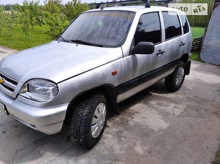 Chevrolet Niva 2005  випуску Київ з двигуном 1.7 л  позашляховик механіка за 4300 долл. 