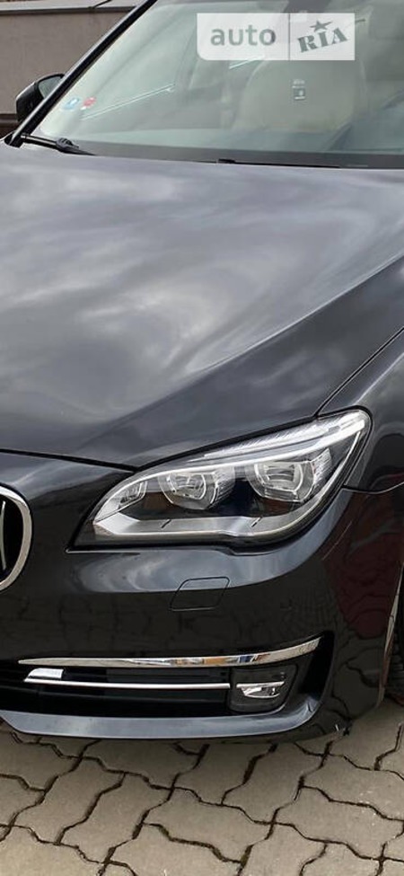 BMW 730 2014  випуску Львів з двигуном 3 л дизель седан автомат за 35800 долл. 