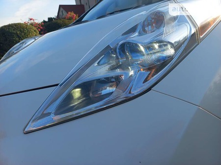 Nissan Leaf 2013  випуску Тернопіль з двигуном 0 л електро хэтчбек автомат за 12200 долл. 