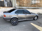 BMW 318 1992 Київ 1.8 л  седан механіка к.п.