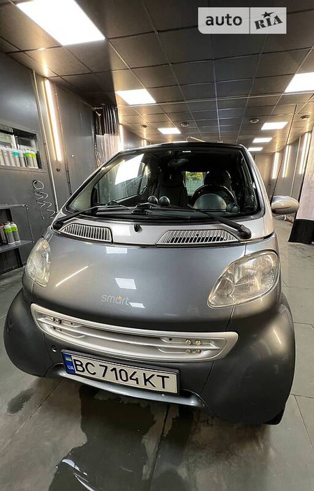 Smart ForTwo 2001  випуску Львів з двигуном 0.6 л бензин хэтчбек автомат за 3500 долл. 