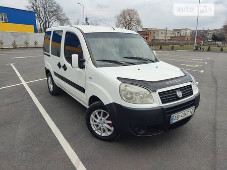 Fiat Doblo 2009  випуску Вінниця з двигуном 1.3 л дизель мінівен механіка за 6100 долл. 