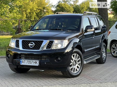 Nissan Pathfinder 2012  випуску Івано-Франківськ з двигуном 3 л дизель позашляховик автомат за 15999 долл. 