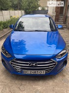 Hyundai Elantra 2018 Чернігів 2 л  седан 