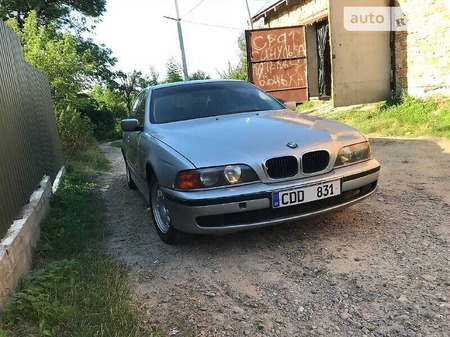 BMW 525 1998  випуску Івано-Франківськ з двигуном 2.5 л дизель седан механіка за 1600 долл. 