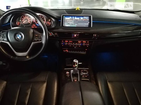 BMW X5 2015  випуску Львів з двигуном 3 л бензин позашляховик автомат за 24500 долл. 