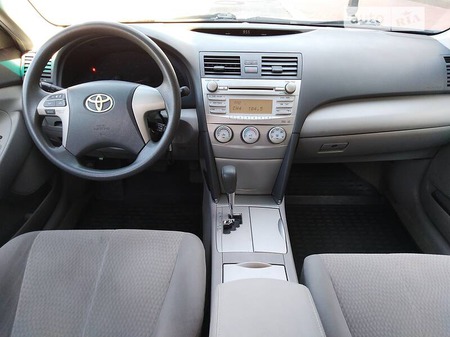 Toyota Camry 2010  випуску Черкаси з двигуном 0 л бензин седан автомат за 10200 долл. 