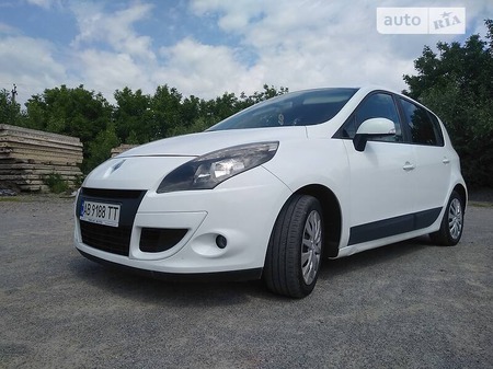 Renault Scenic 2010  випуску Вінниця з двигуном 1.9 л дизель універсал механіка за 6850 долл. 