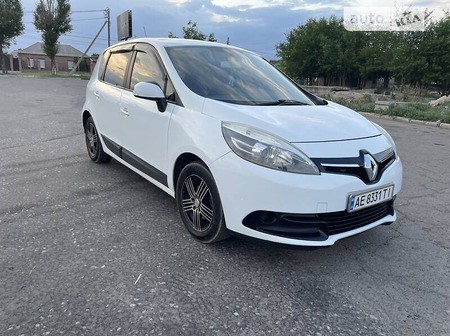 Renault Scenic 2012  випуску Донецьк з двигуном 1.5 л дизель універсал механіка за 7200 долл. 