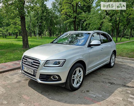 Audi Q5 2012  випуску Київ з двигуном 2 л бензин позашляховик  за 16800 долл. 