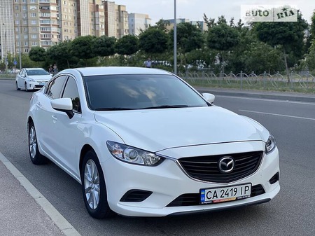 Mazda 6 2015  випуску Черкаси з двигуном 0 л бензин седан автомат за 10900 долл. 