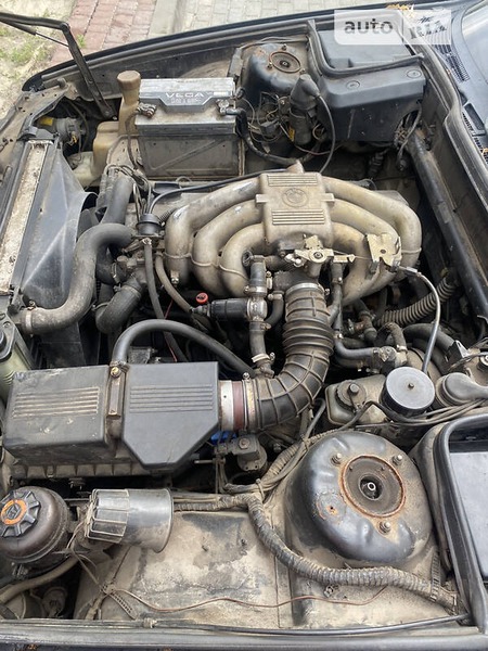 BMW 520 1989  випуску Харків з двигуном 2 л бензин седан механіка за 1400 долл. 