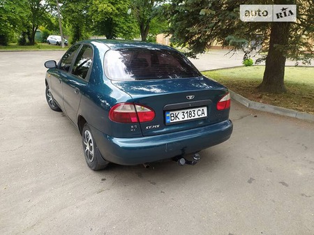 Daewoo Sens 2005  випуску Рівне з двигуном 1.3 л бензин седан механіка за 2500 долл. 