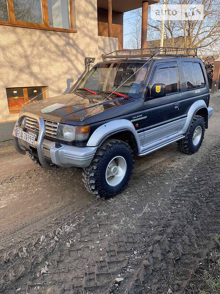 Mitsubishi Pajero 1996  випуску Ужгород з двигуном 2.5 л дизель універсал механіка за 5600 долл. 