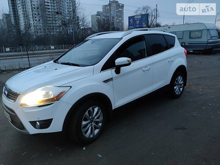 Ford Kuga 2011  випуску Київ з двигуном 2 л дизель позашляховик автомат за 10800 долл. 