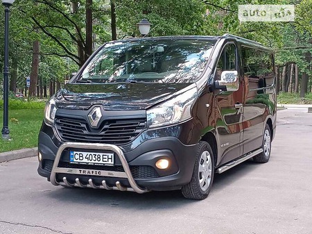 Renault Trafic 2016  випуску Чернігів з двигуном 1.6 л дизель мінівен механіка за 15700 долл. 