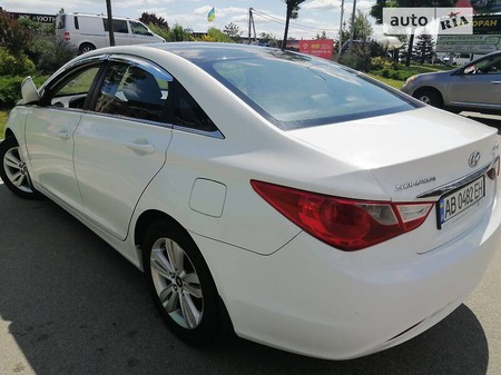 Hyundai Sonata 2013  випуску Київ з двигуном 2 л газ седан автомат за 7000 долл. 