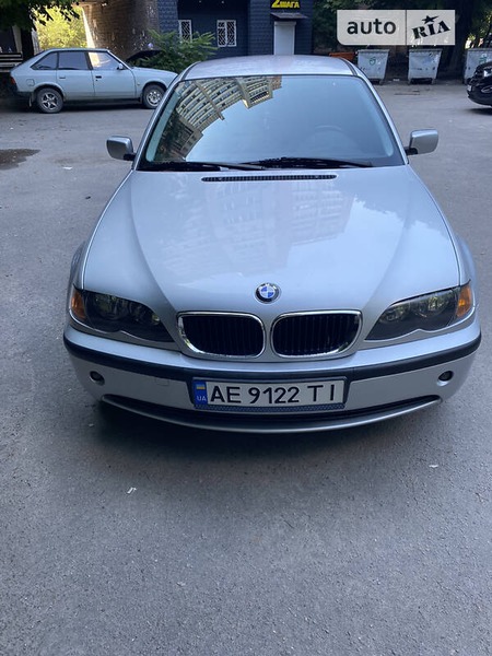 BMW 318 2002  випуску Дніпро з двигуном 2 л бензин седан механіка за 6500 долл. 