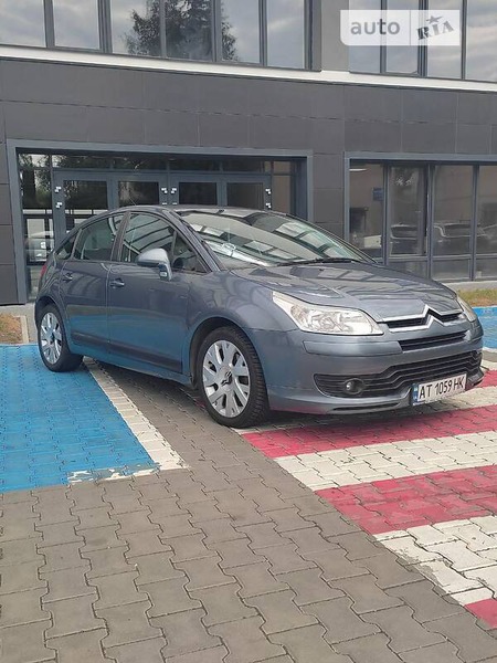 Citroen C4 2005  випуску Івано-Франківськ з двигуном 2 л дизель хэтчбек механіка за 4900 долл. 