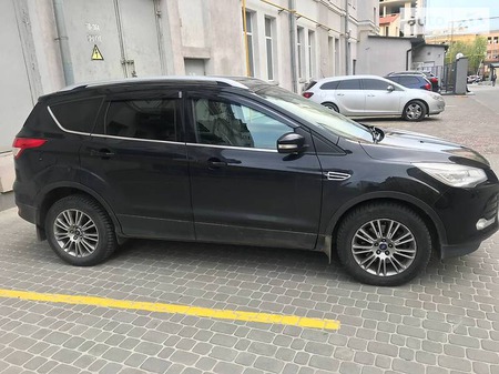 Ford Kuga 2013  випуску Львів з двигуном 2 л дизель позашляховик  за 13900 долл. 